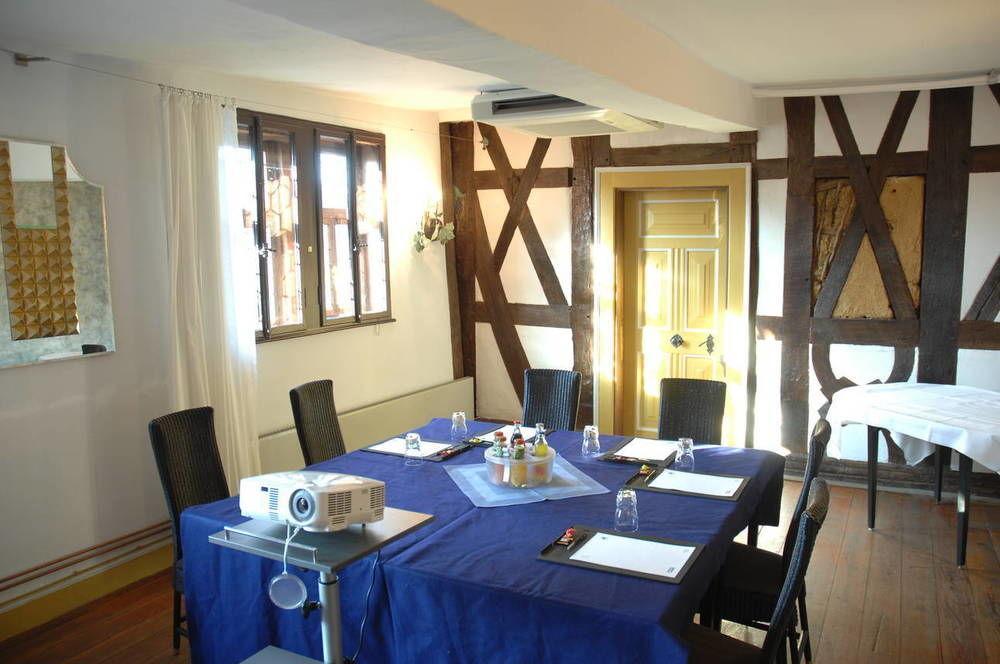 Restaurant & ****Hotel Hoeerhof Idstein Bagian luar foto