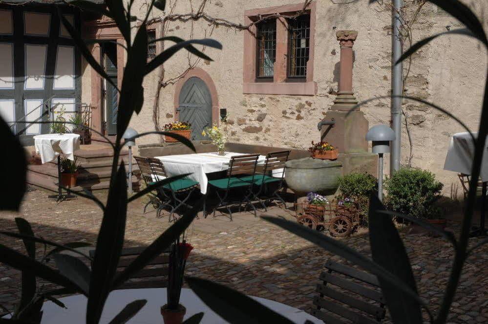 Restaurant & ****Hotel Hoeerhof Idstein Bagian luar foto
